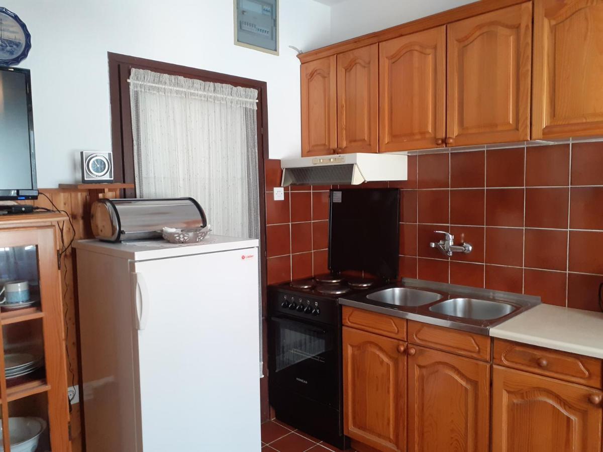 Apartment Simunec Malinska Esterno foto