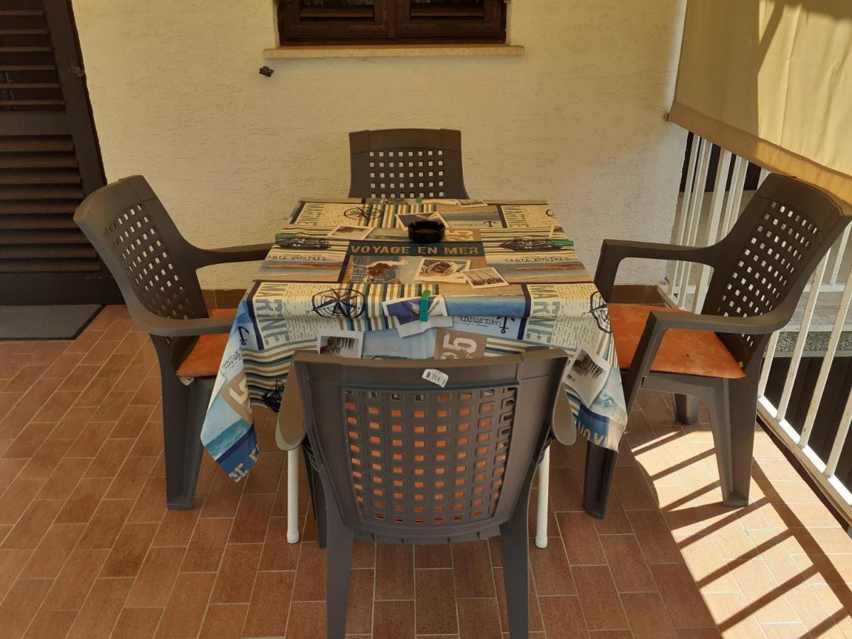 Apartment Simunec Malinska Esterno foto