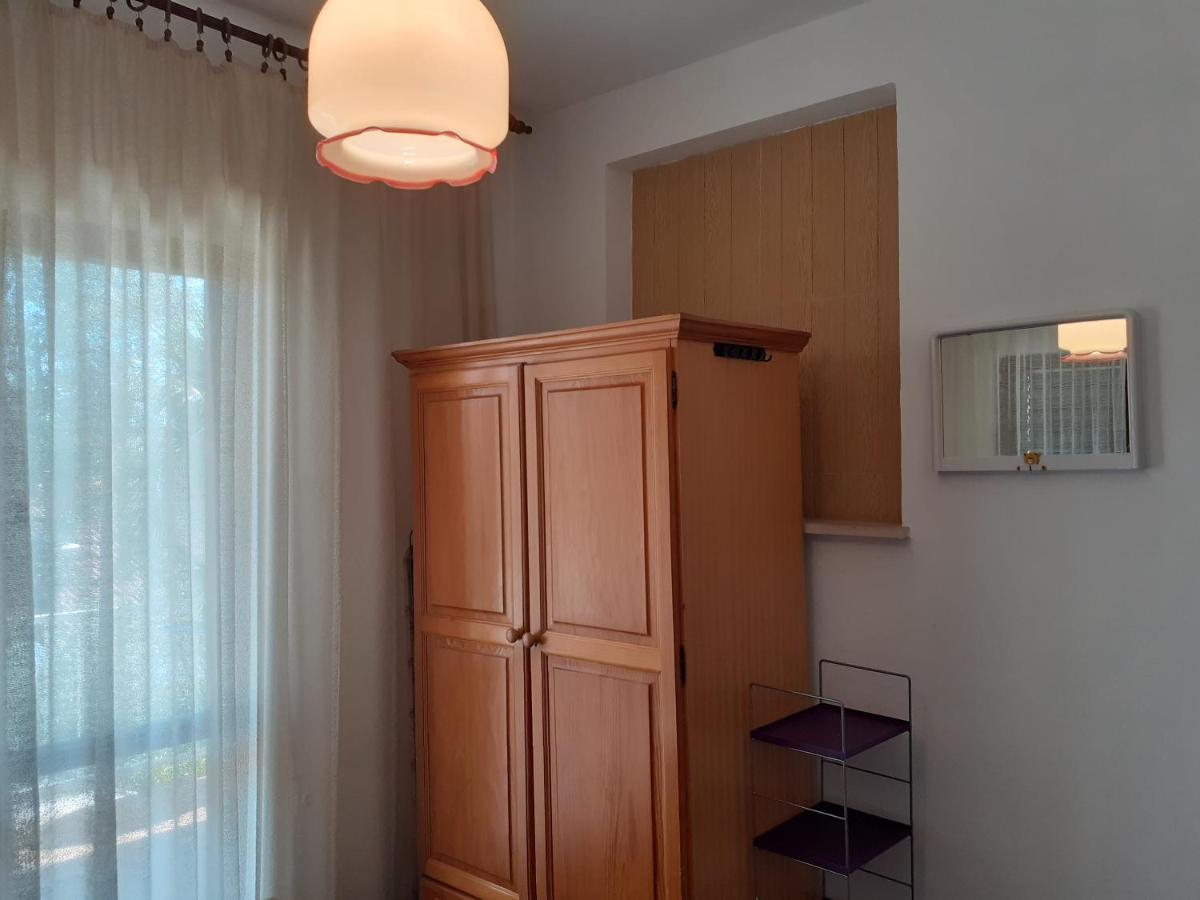 Apartment Simunec Malinska Esterno foto