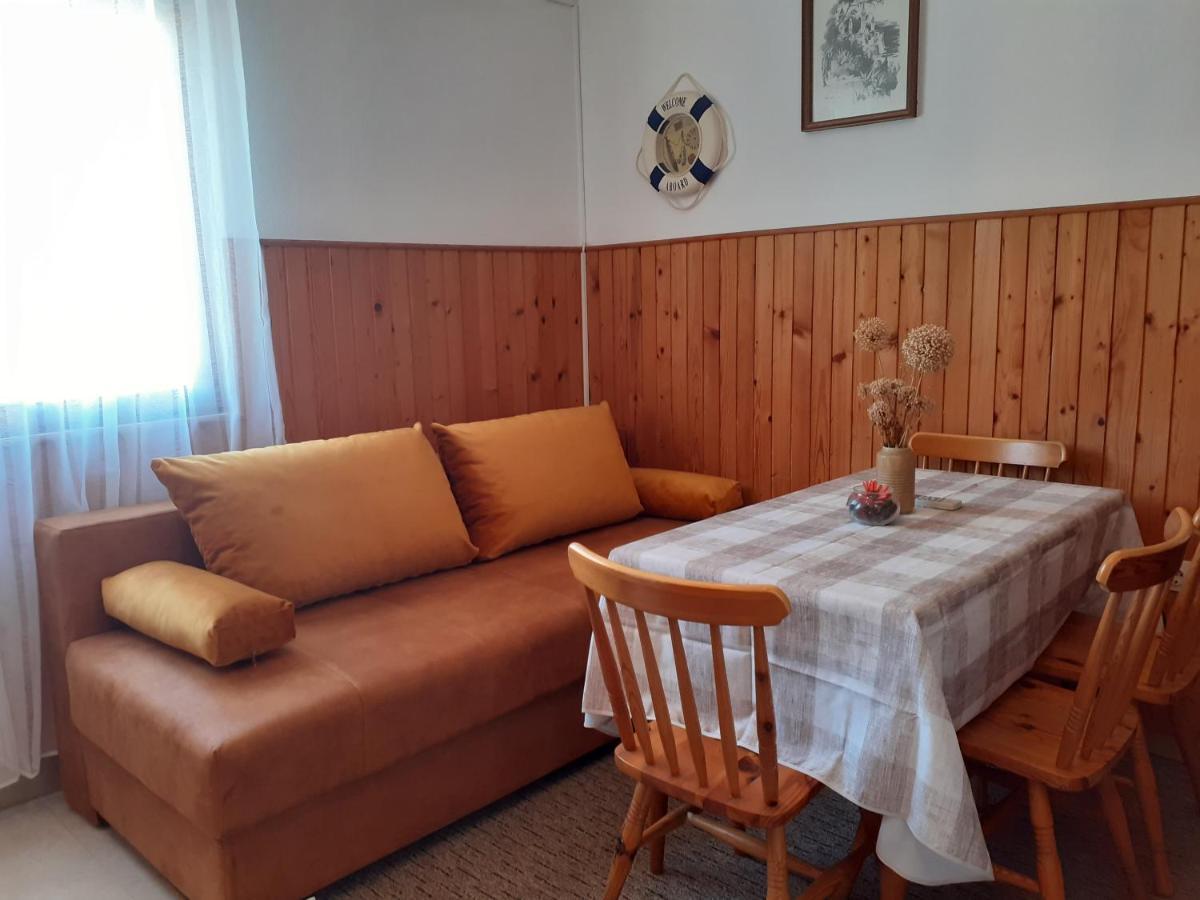 Apartment Simunec Malinska Esterno foto