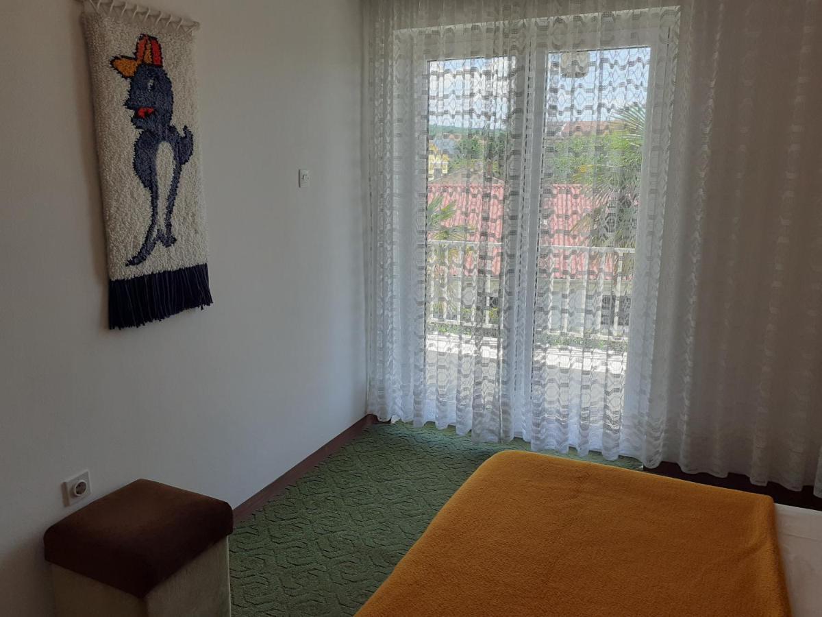 Apartment Simunec Malinska Esterno foto